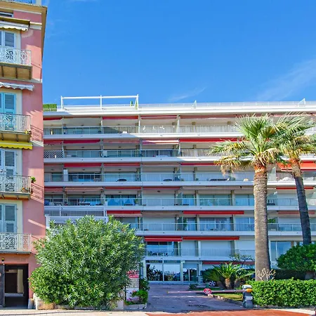 Front De Avec Parking Prive Apartment